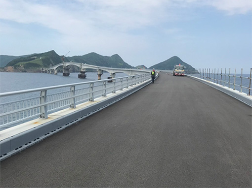 コンクリート構造物補修工事